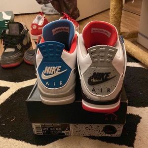 Jordan 4’s